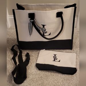 NWOT Initial L Tote